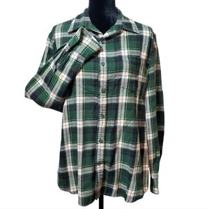 St John's Bay | Longsleeve Collared Button Down Flanned Shirt Green Medi…
